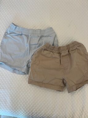 The Beaufort Bonnet Company Light Blue and Khaki Elastic-Waist Kids Shorts